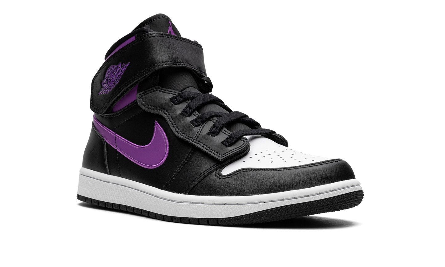 Air Jordan 1 Hi Flyease "Wild Berry"