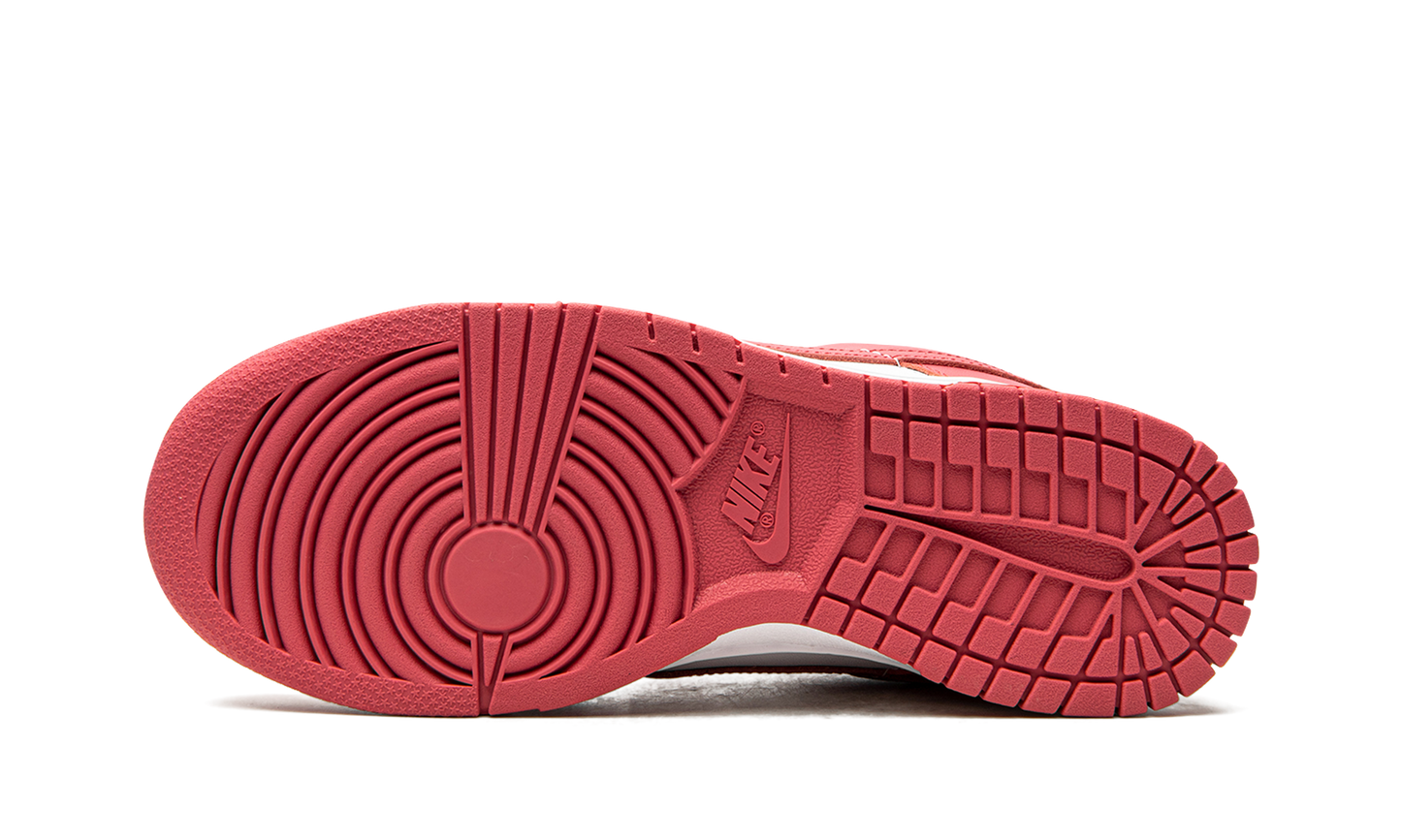 DUNK LO MNS WMNS "White/Archeo Pink"