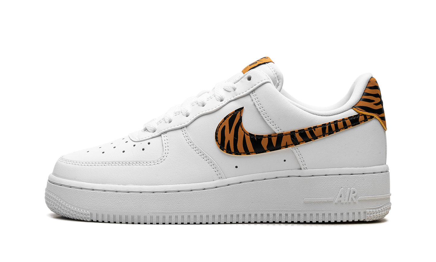 Air Force 1 '07 WMNS "Tiger Stripes"