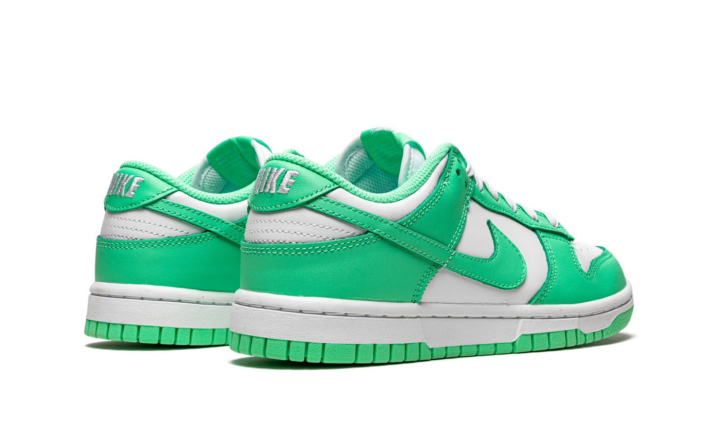 DUNK LOW WMNS "Green Glow"