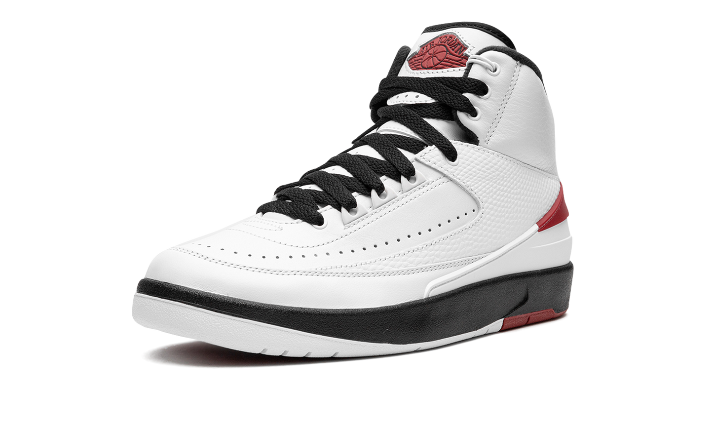 Jordan 2 Retro WMNS "Chicago (2022)"