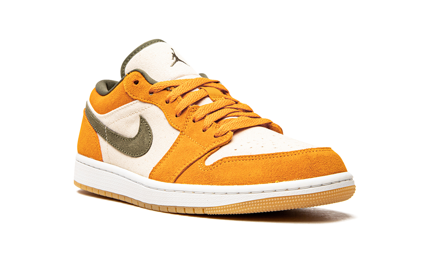 Air Jordan 1 Low SE "Light Curry"