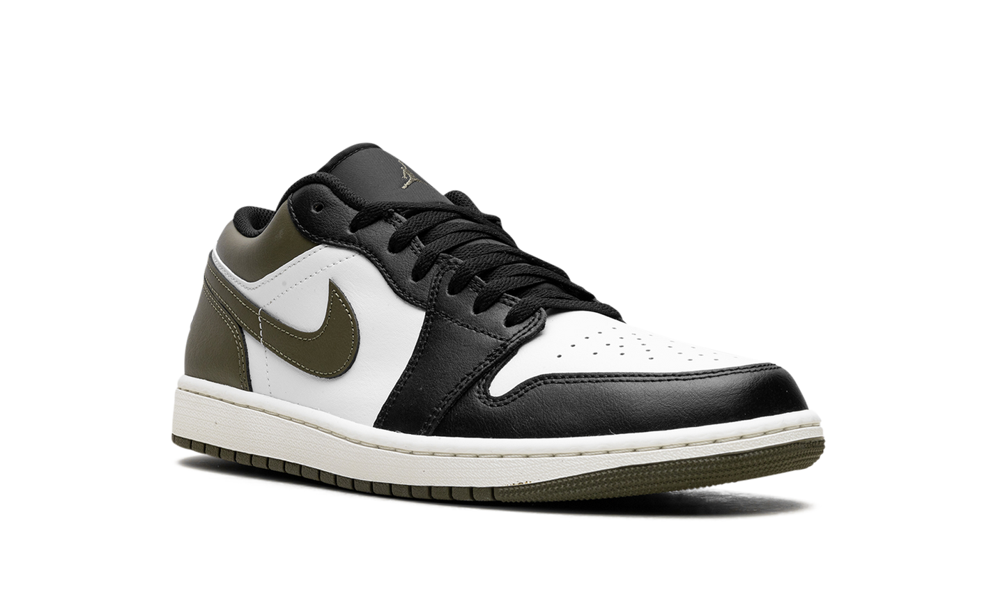 Air Jordan 1 Low "Black Toe Medium Olive"