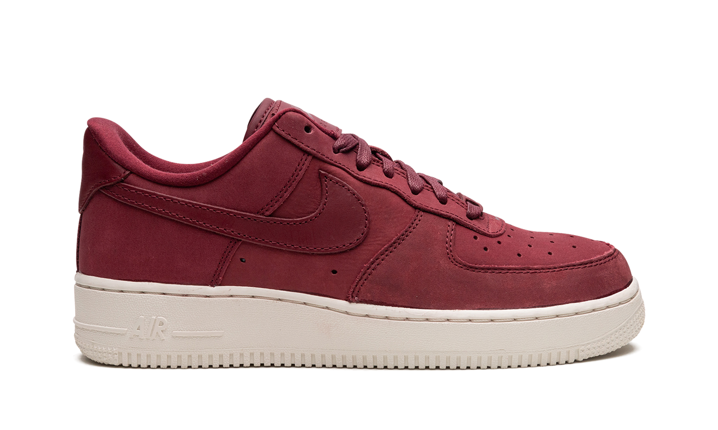 AIR FORCE 1 LO MNS WMNS "Team Red"