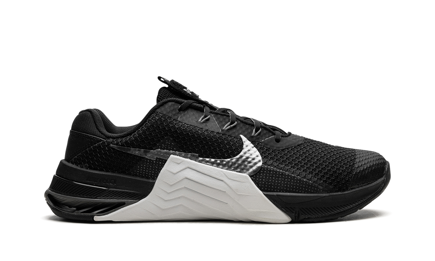 METCON 7 WMNS "Black Smoke Grey"