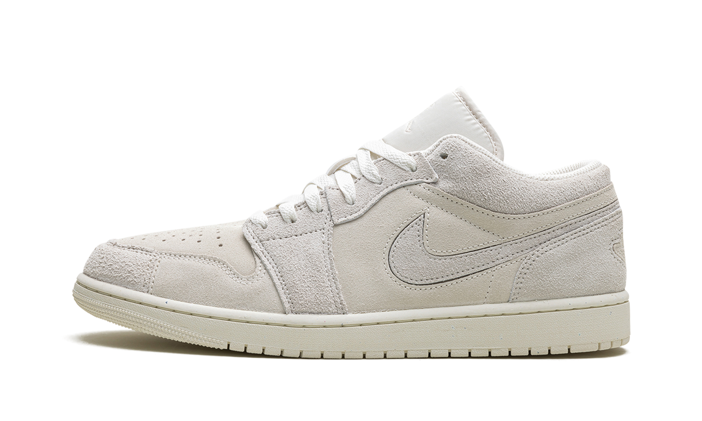 Air Jordan 1 "Pale Ivory"