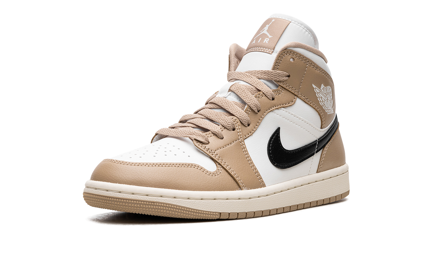 AIR JORDAN 1 MID WMNS "Desert"