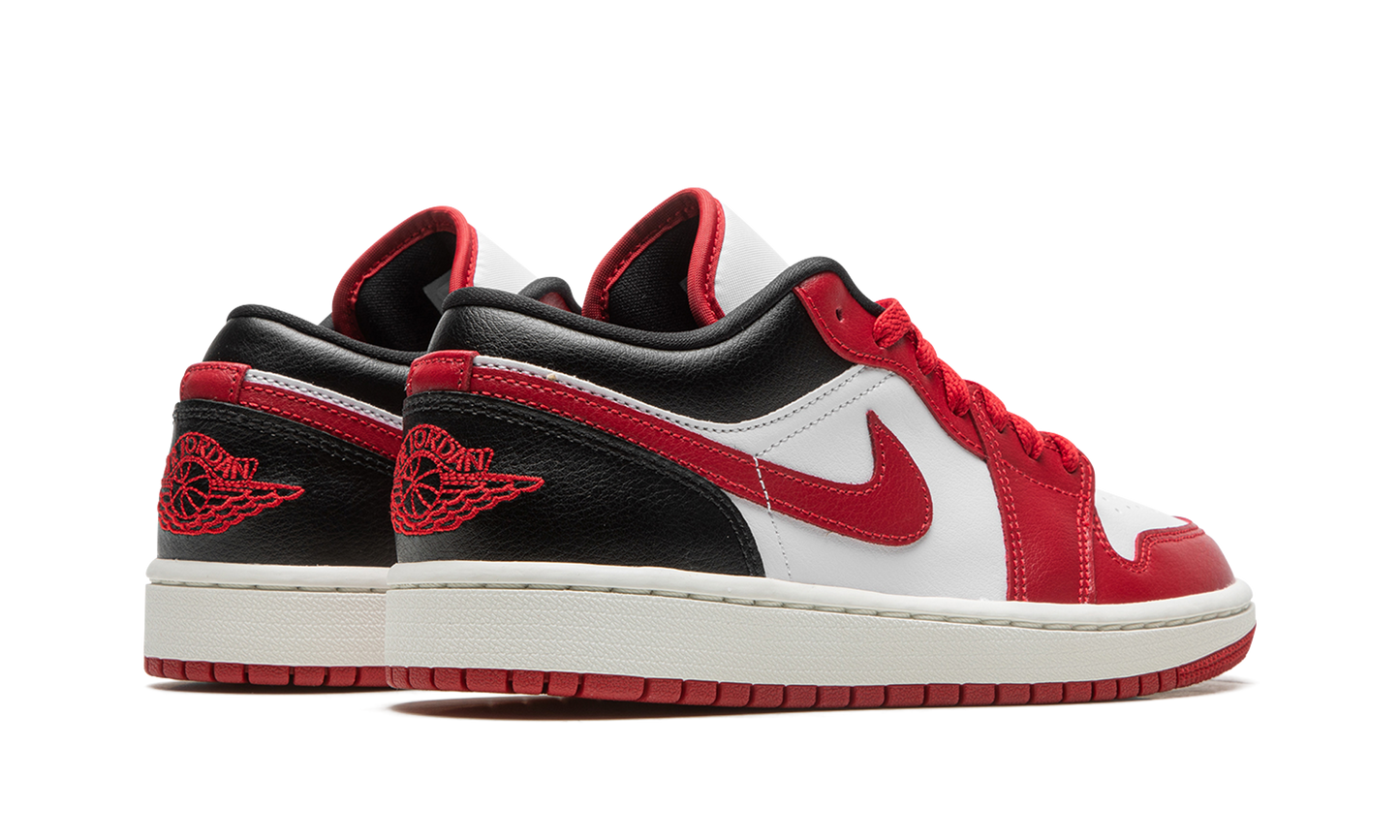 AIR JORDAN 1 LO WMNS "Reverse Black Toe"