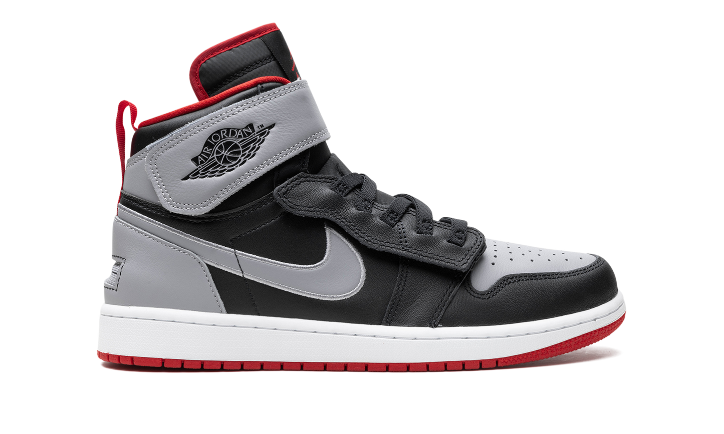 Air Jordan 1 HIGH FLYEASE "BLACK CEMENT"