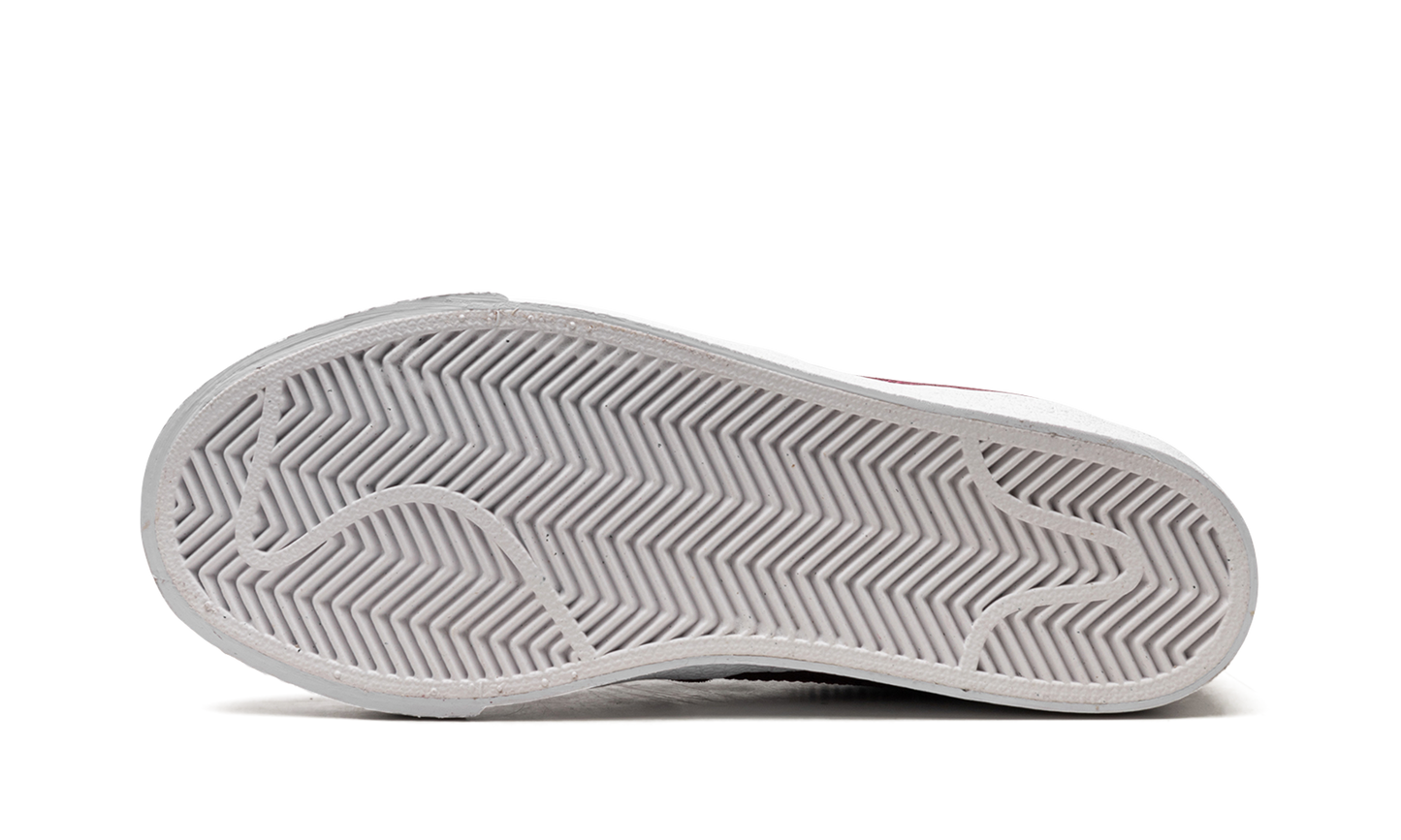 SB Blazer Mid "Night Maroon"