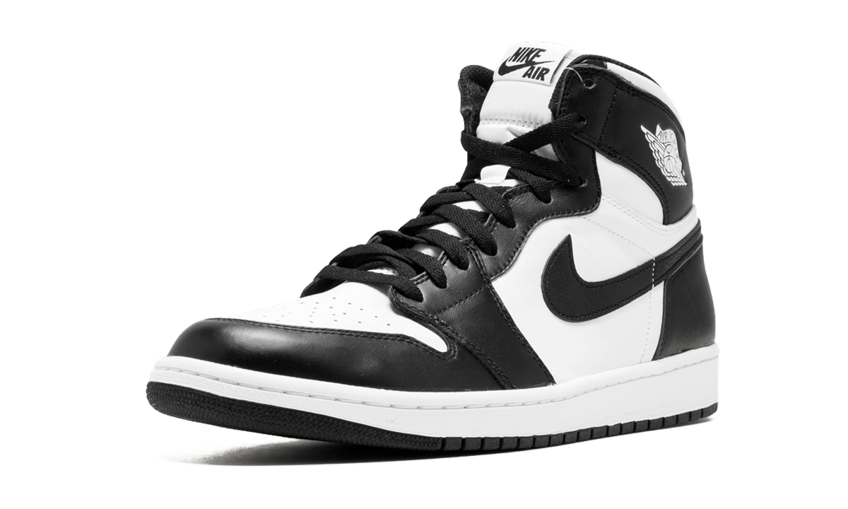 Air Jordan 1 Retro High OG "Black / White 2014"