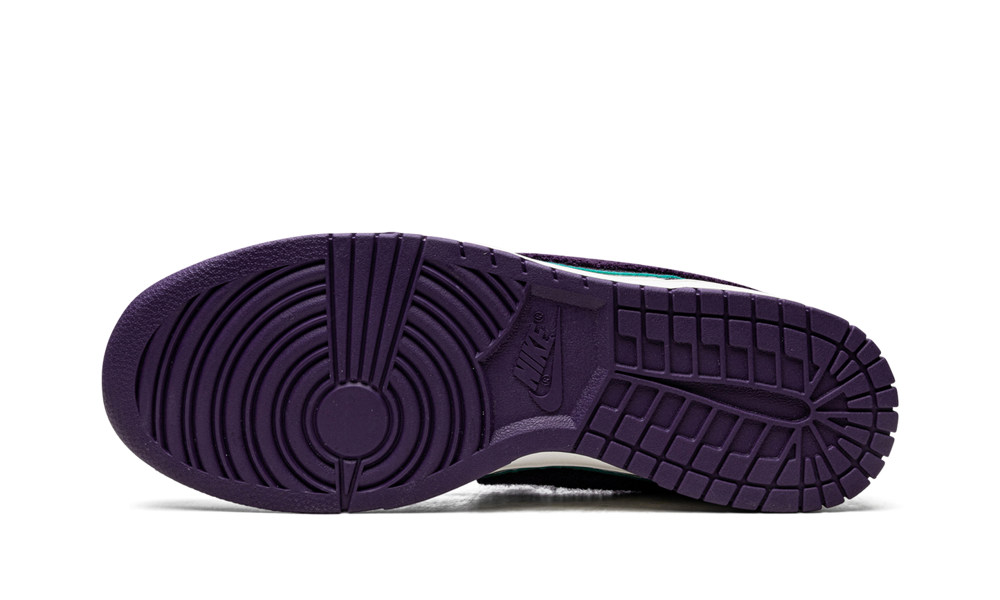 Dunk Low "Chenille Swoosh - Grand Purple"