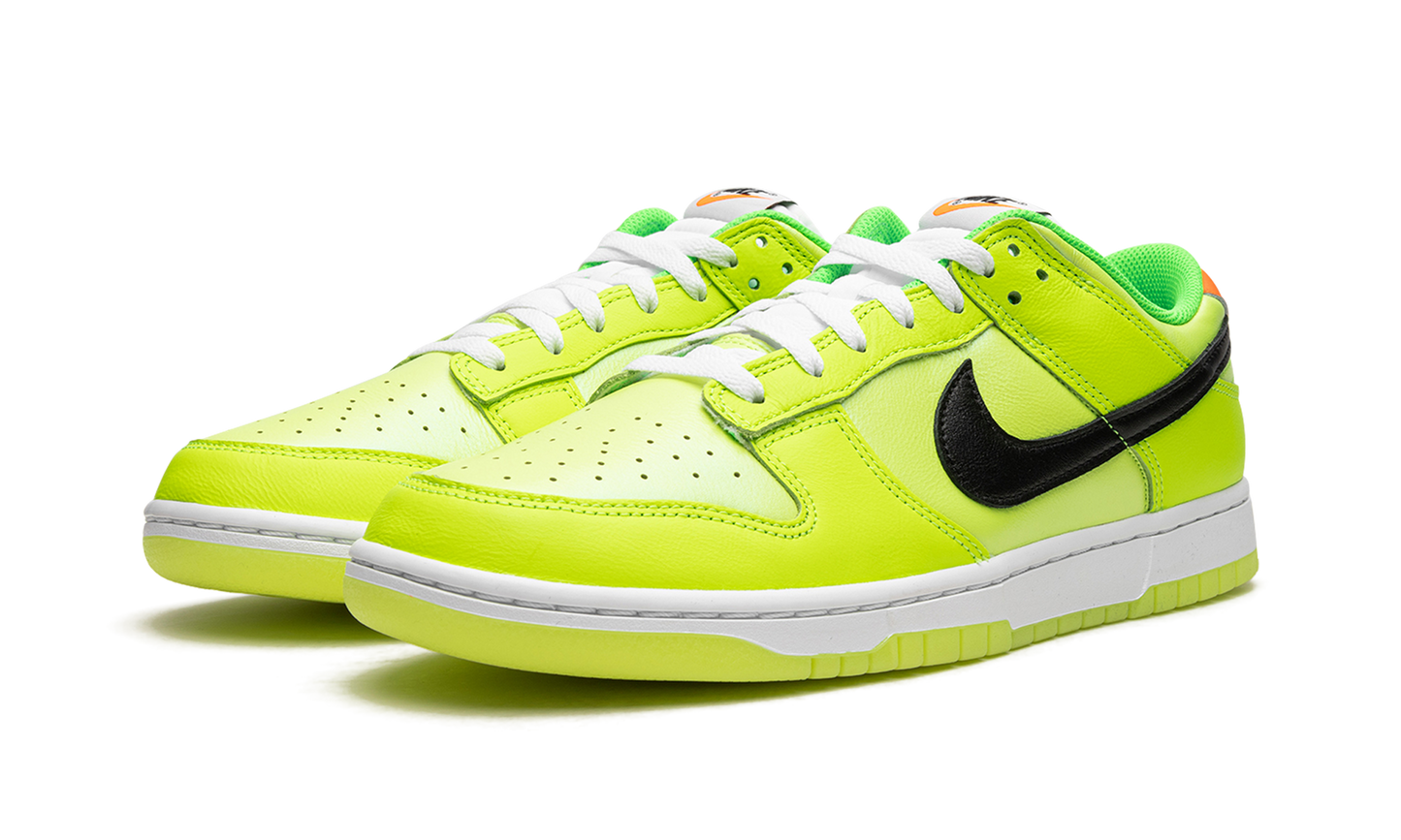 Dunk Low "Glow in the Dark"