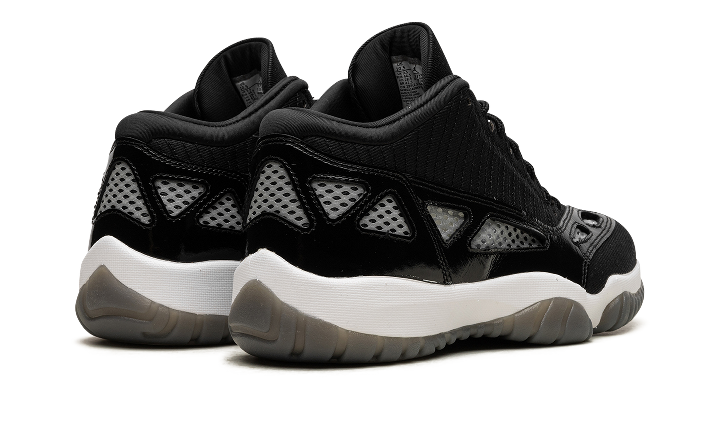 Air Jordan 11 Low IE "Black/White"