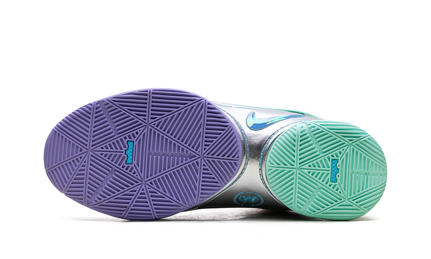 LeBron 22 "Monopoly"