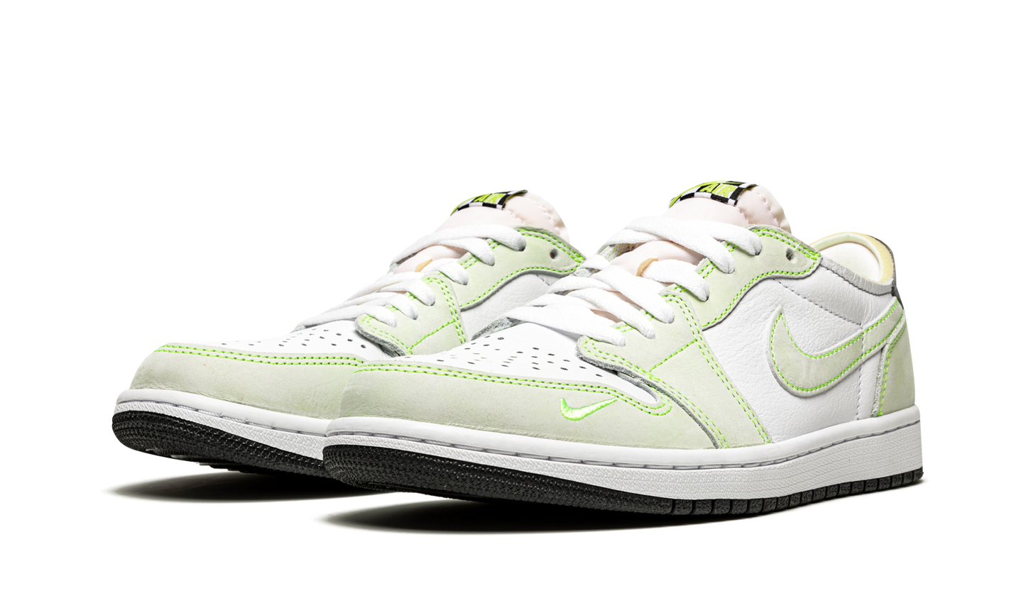 Air Jordan 1 Low OG "Ghost Green"