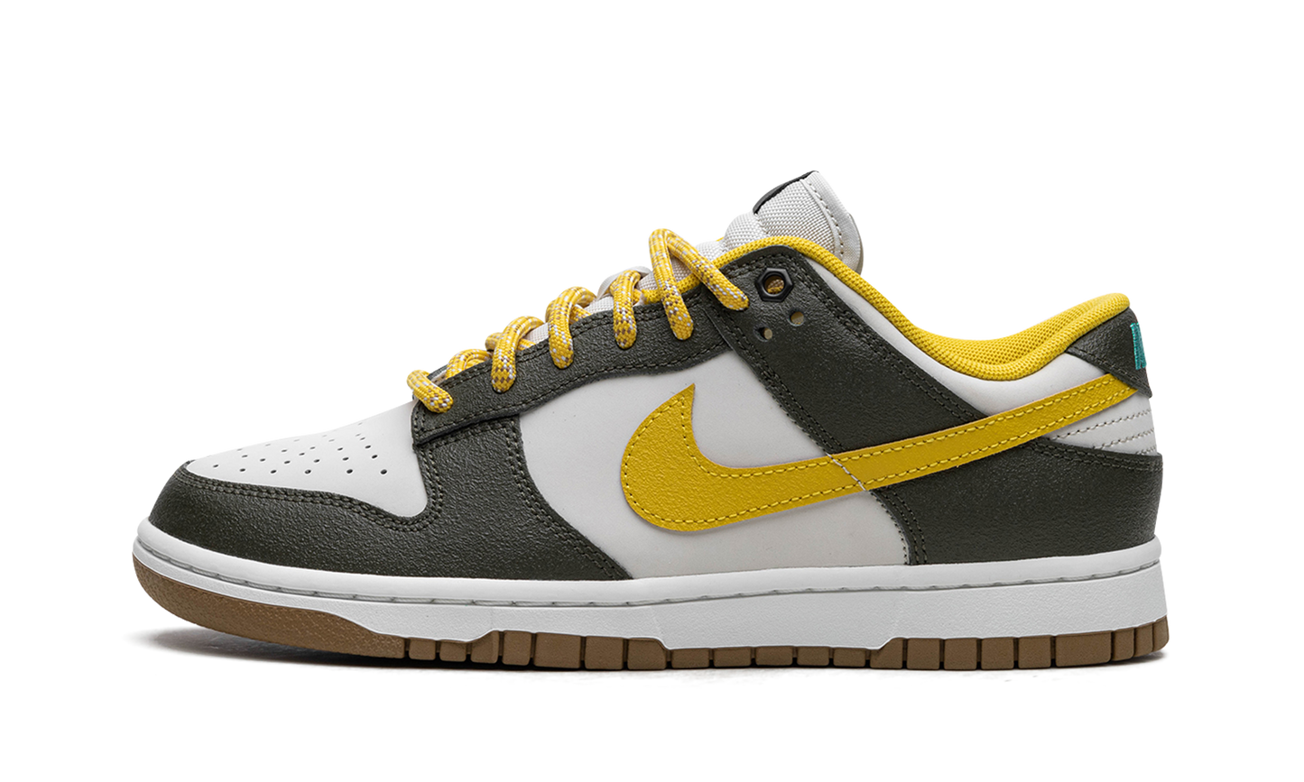 Dunk Low "Cargo Khaki / Vivid Sulfur"