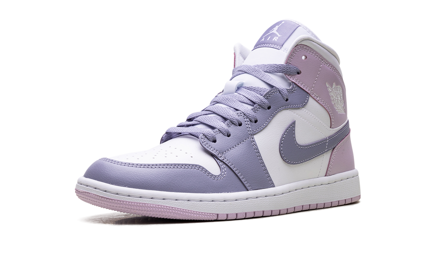 Jordan 1 Mid WMNS "Indigo Haze Doll White"