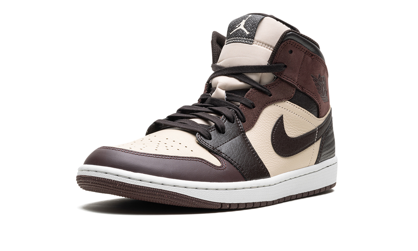 Air Jordan 1 Mid Se "Velvet Brown"