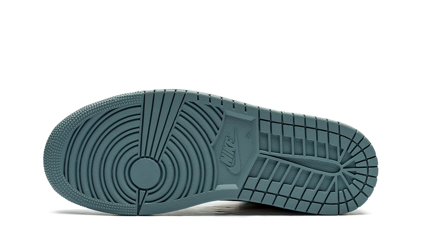 Air Jordan 1 Low WMNS "Blue Whisper"