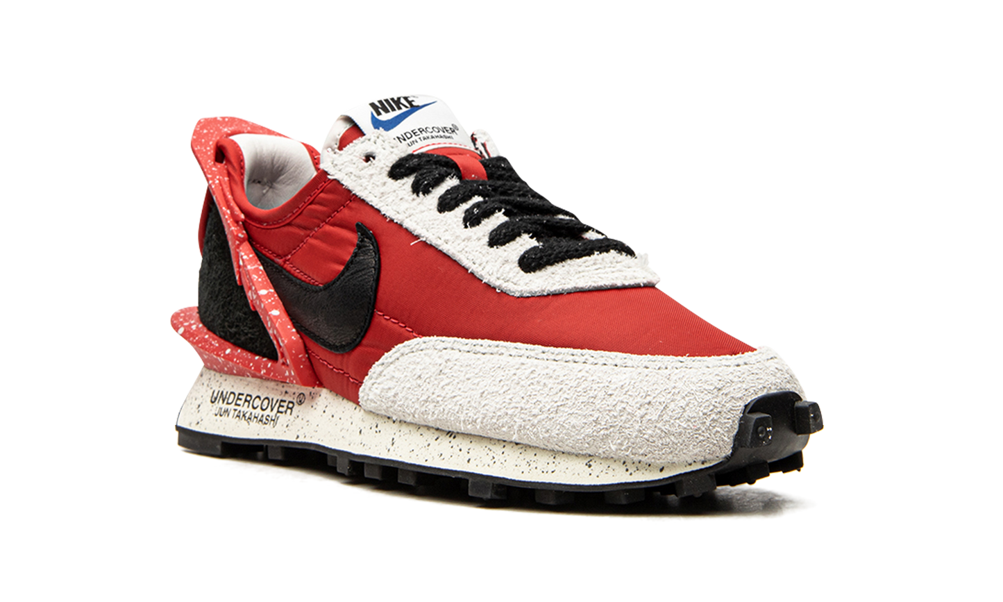 DAYBREAK UNDERCOVER MNS WMNS "University Red"