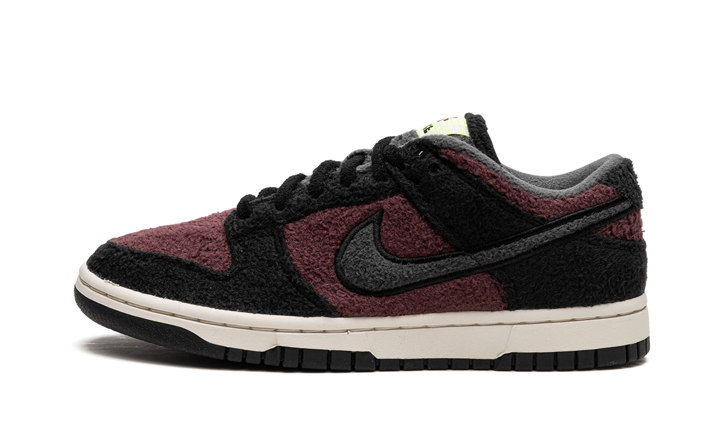 DUNK LO MNS WMNS "Fleece Pack Burgundy Crush"