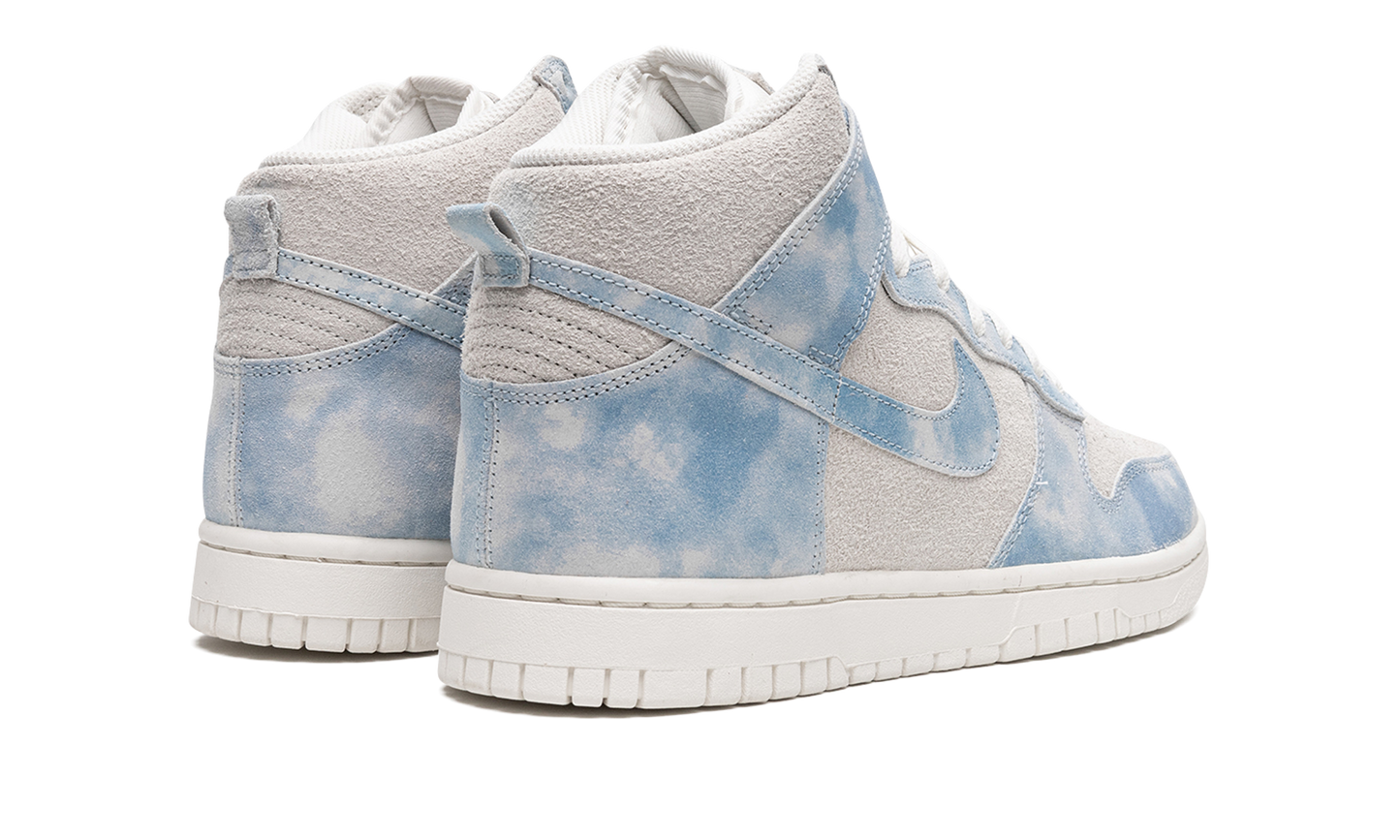 DUNK HIGH MNS WMNS "Clouds"