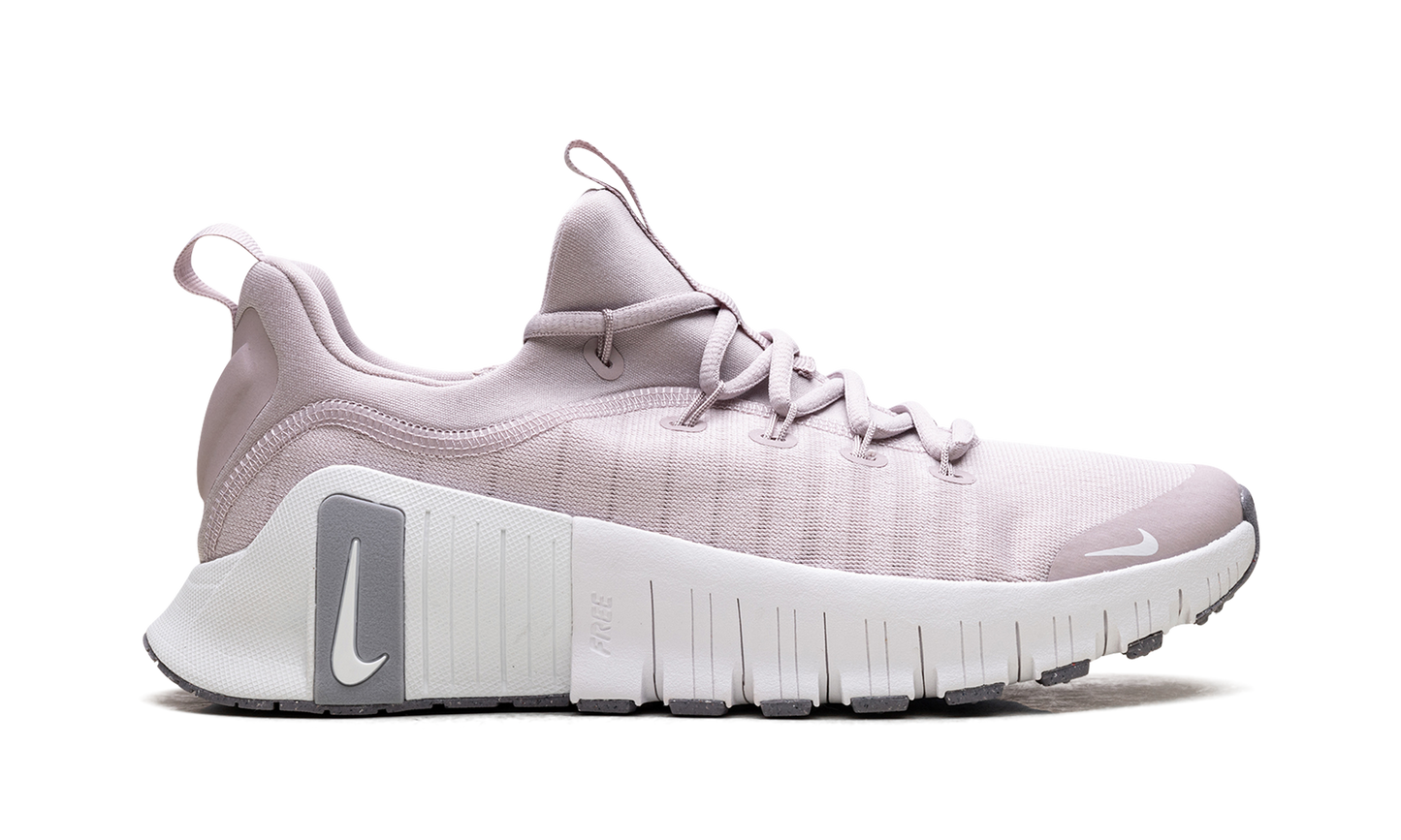 Free Metcon 6 WMNS "Platinum Violet"