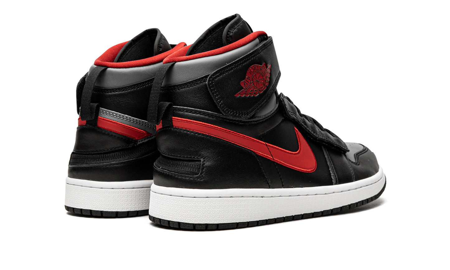 Air Jordan 1 Hi Flyease