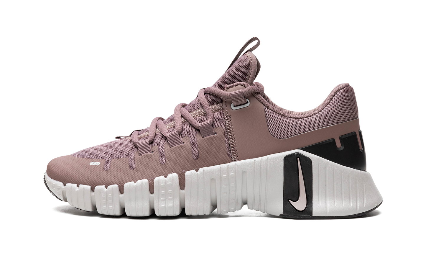 Nike Free Metcon 5 WMNS "Smokey Muave"