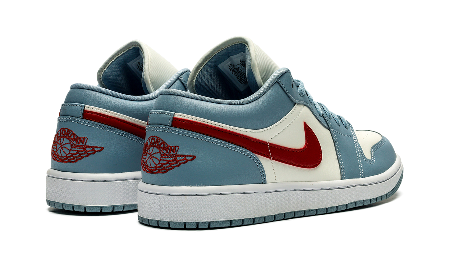 Air Jordan 1 Low WMNS "Blue Whisper"