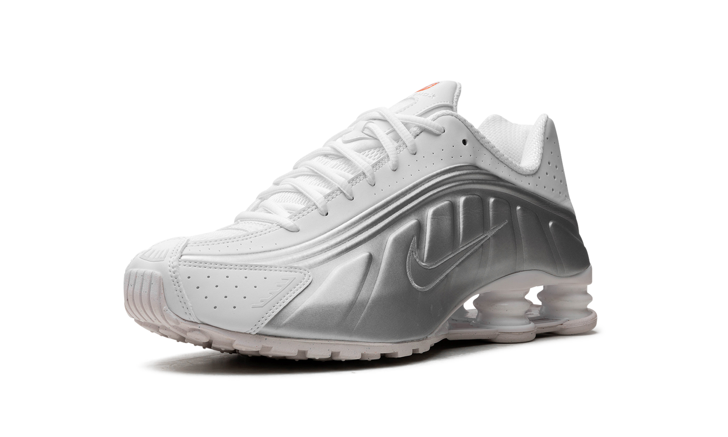 SHOX R4 MNS WMNS "Metallic silver"