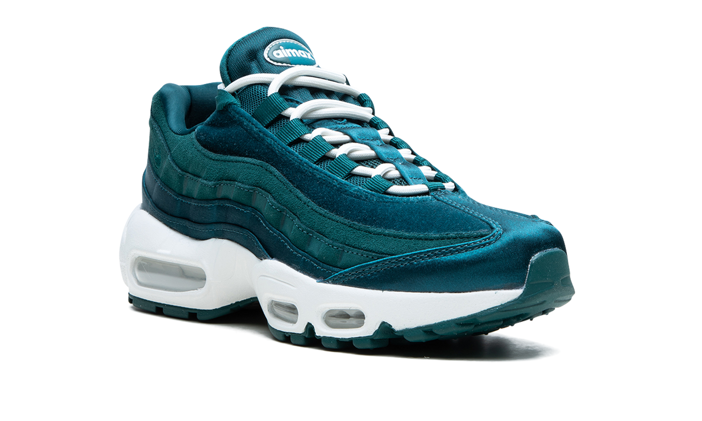 AIR MAX 95 MNS WMNS "Green Velvet"