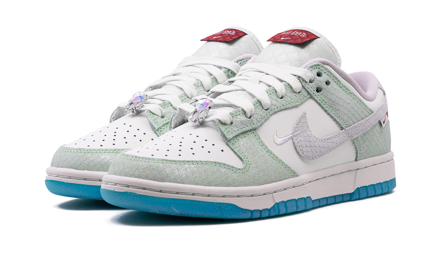 Dunk Low LX WMNS "Year of the Dragon 2024"