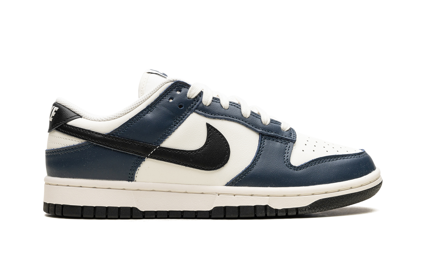Dunk Low WMNS "Midnight Navy"