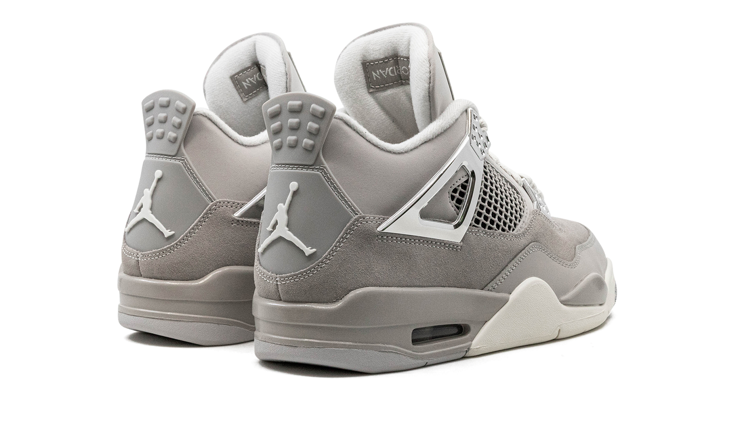 Air Jordan 4 WMNS "Frozen Moments"