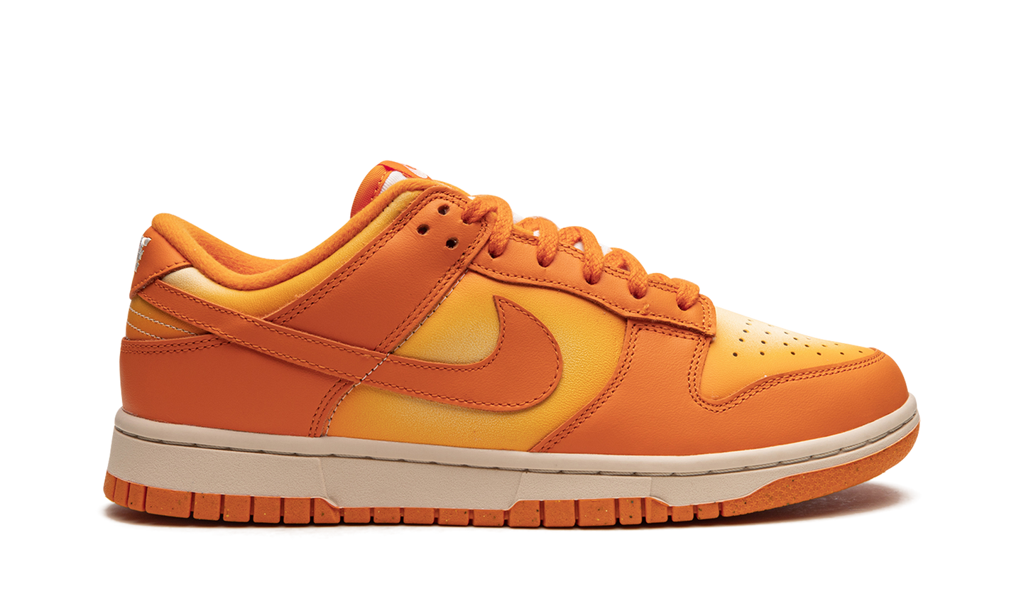 DUNK LO MNS WMNS "Magma Orange"