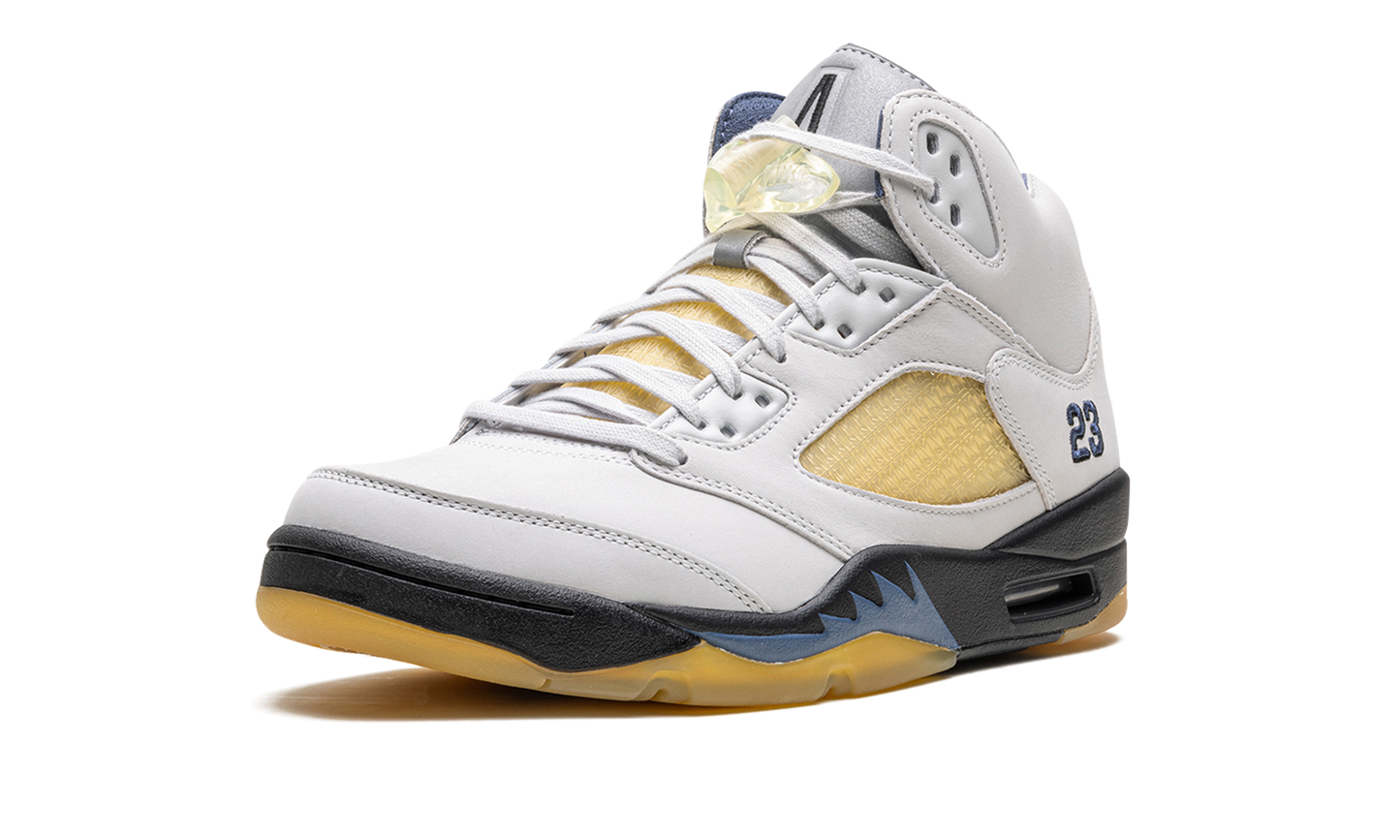 AIR JORDAN 5 WMNS "A Ma Maniére - Diffused Blue"