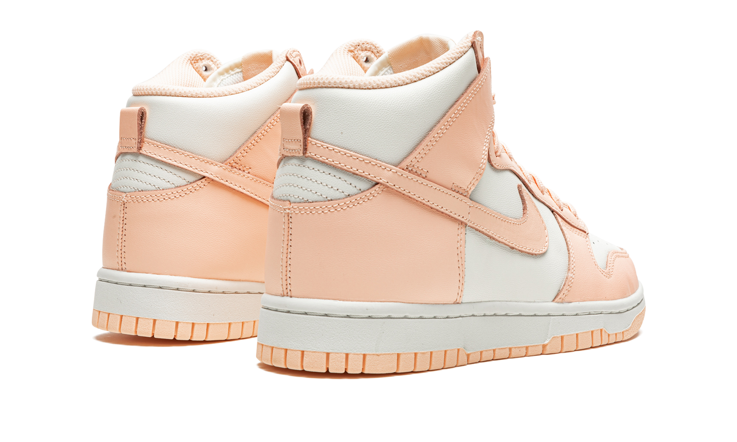 DUNK HIGH WMNS "Crimson Tint"