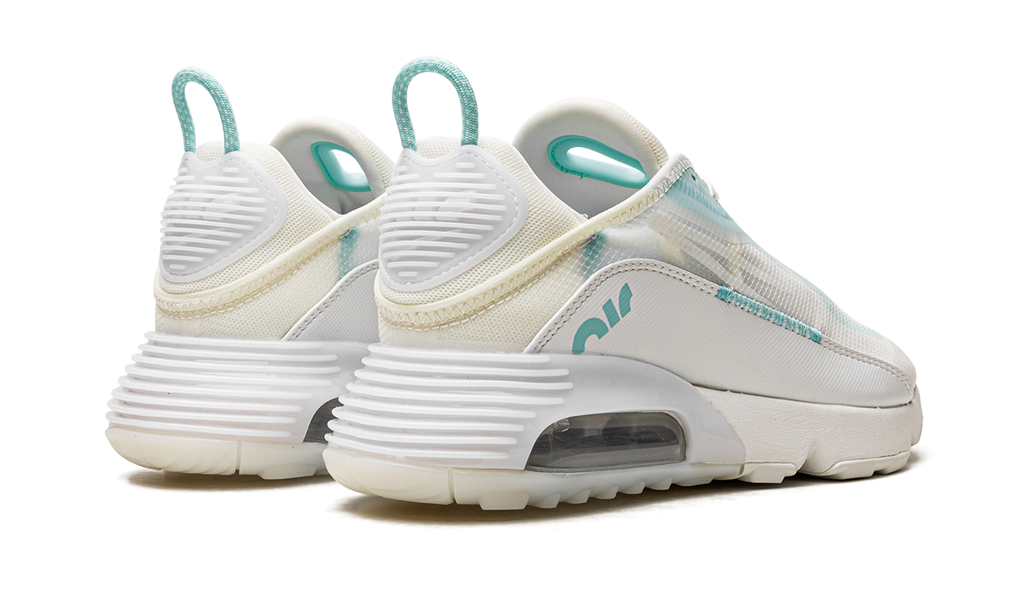 AIR MAX 2090 WMNS "Retro Futurism Pack"