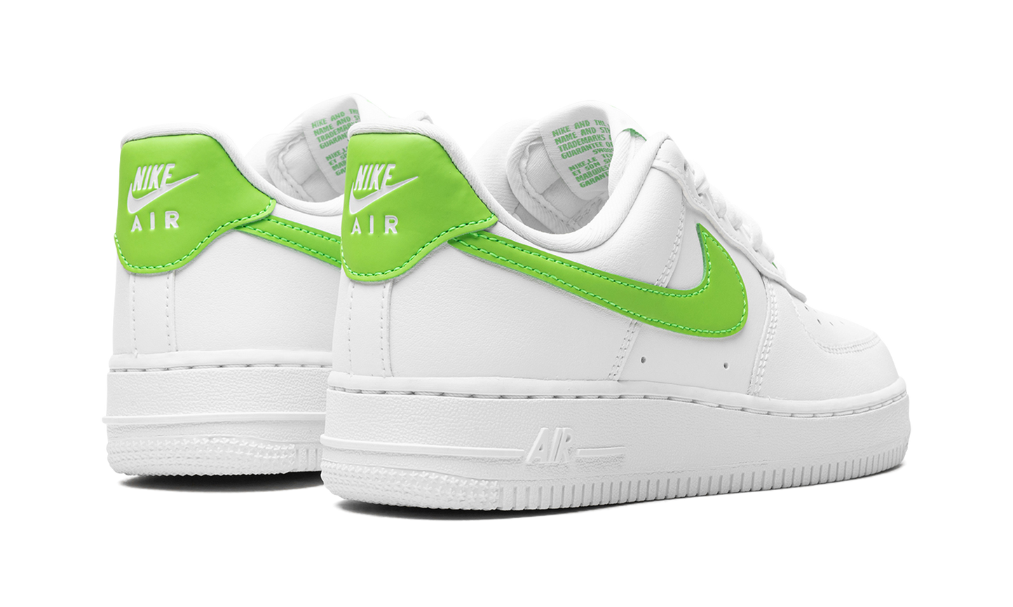 AIR FORCE 1 WMNS "Action Green"