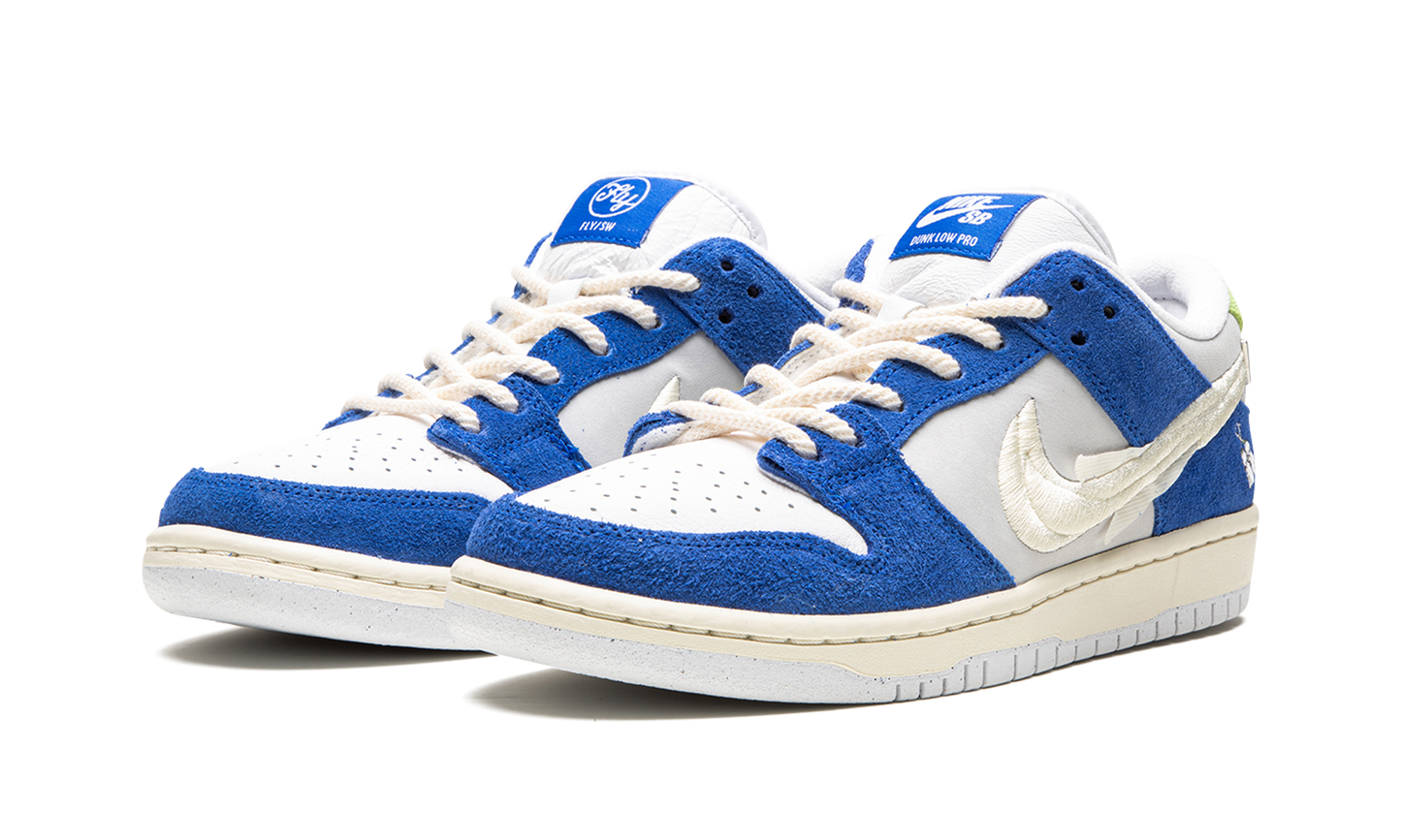 SB Dunk Low "Fly Streetwear - Gardenia"