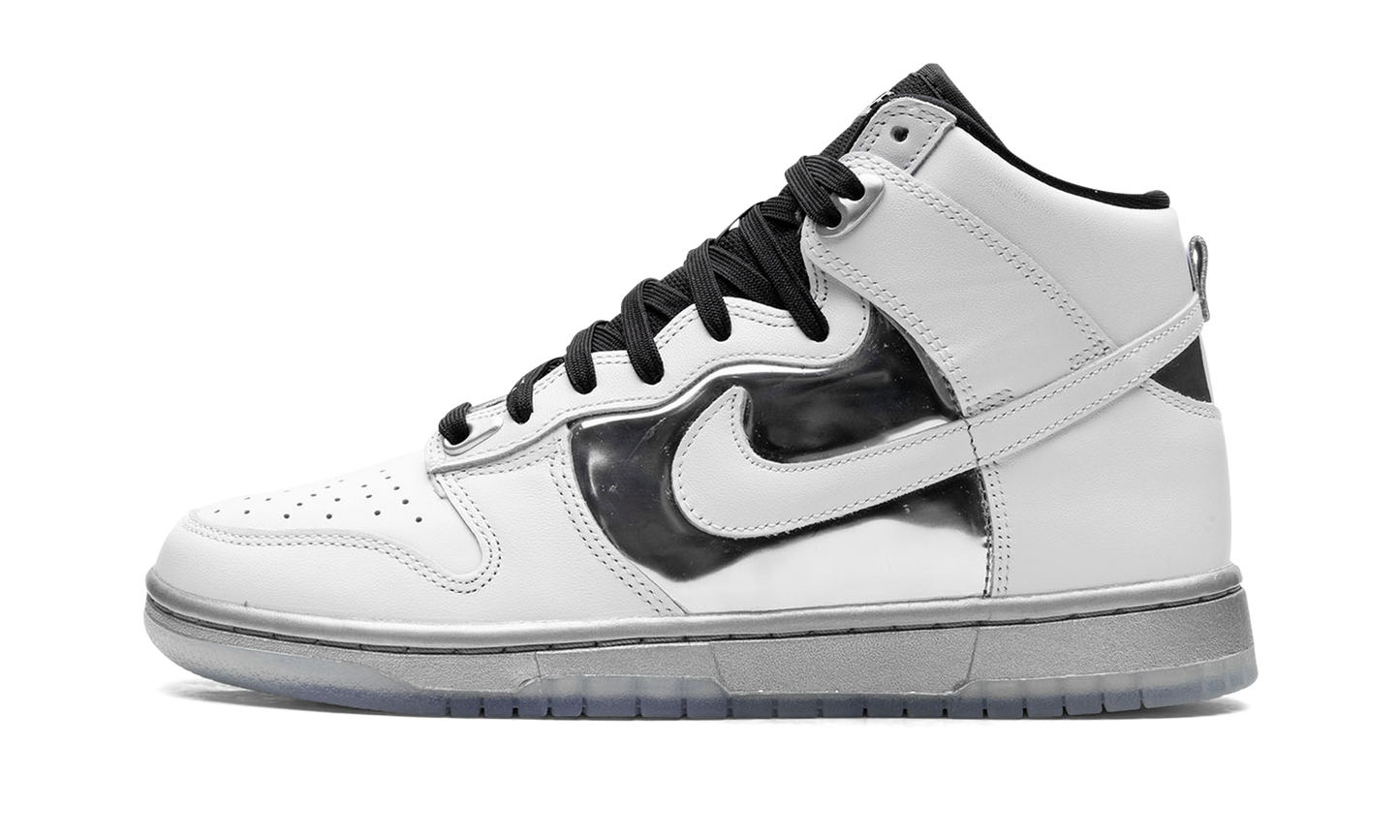 Dunk High SE WMNS "Chrome"