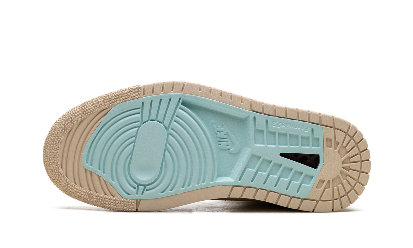 Air Jordan 1 WMNS "Coconut Milk / Light Dew"