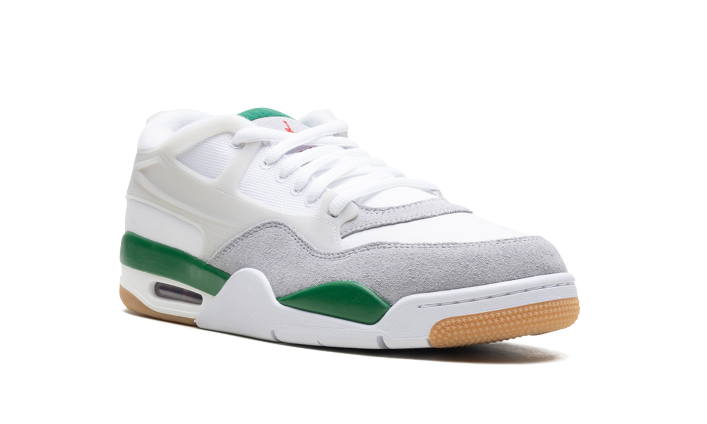 Air Jordan 4 RM "Pine Green"