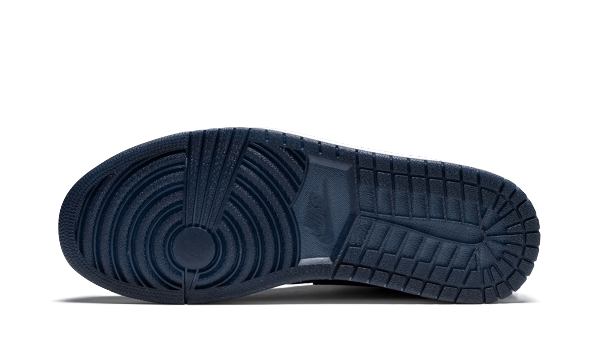 Air Jordan 1 Retro High OG DSM "Dover Street Market"