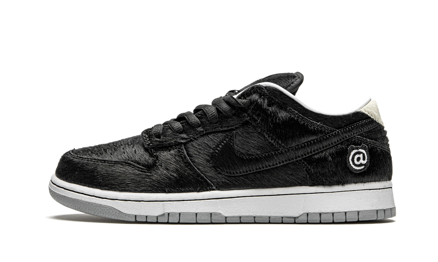 SB Dunk Low "Medicom Toy - BE@RBRICK"