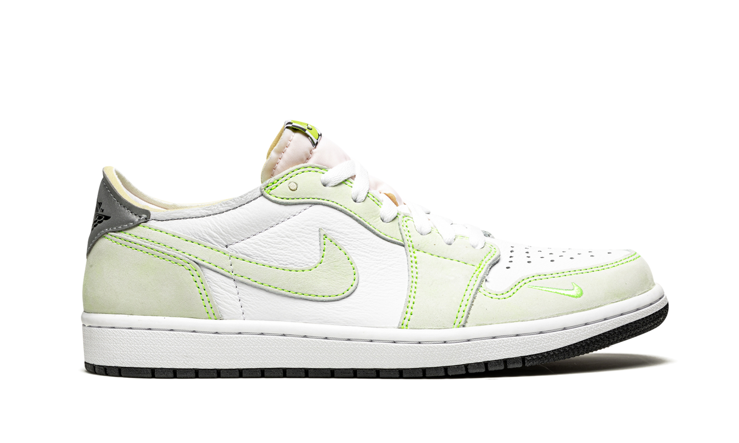 Air Jordan 1 Low OG "Ghost Green"
