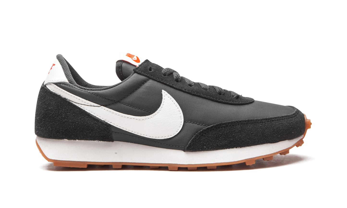 DAYBREAK WMNS "Black / White"