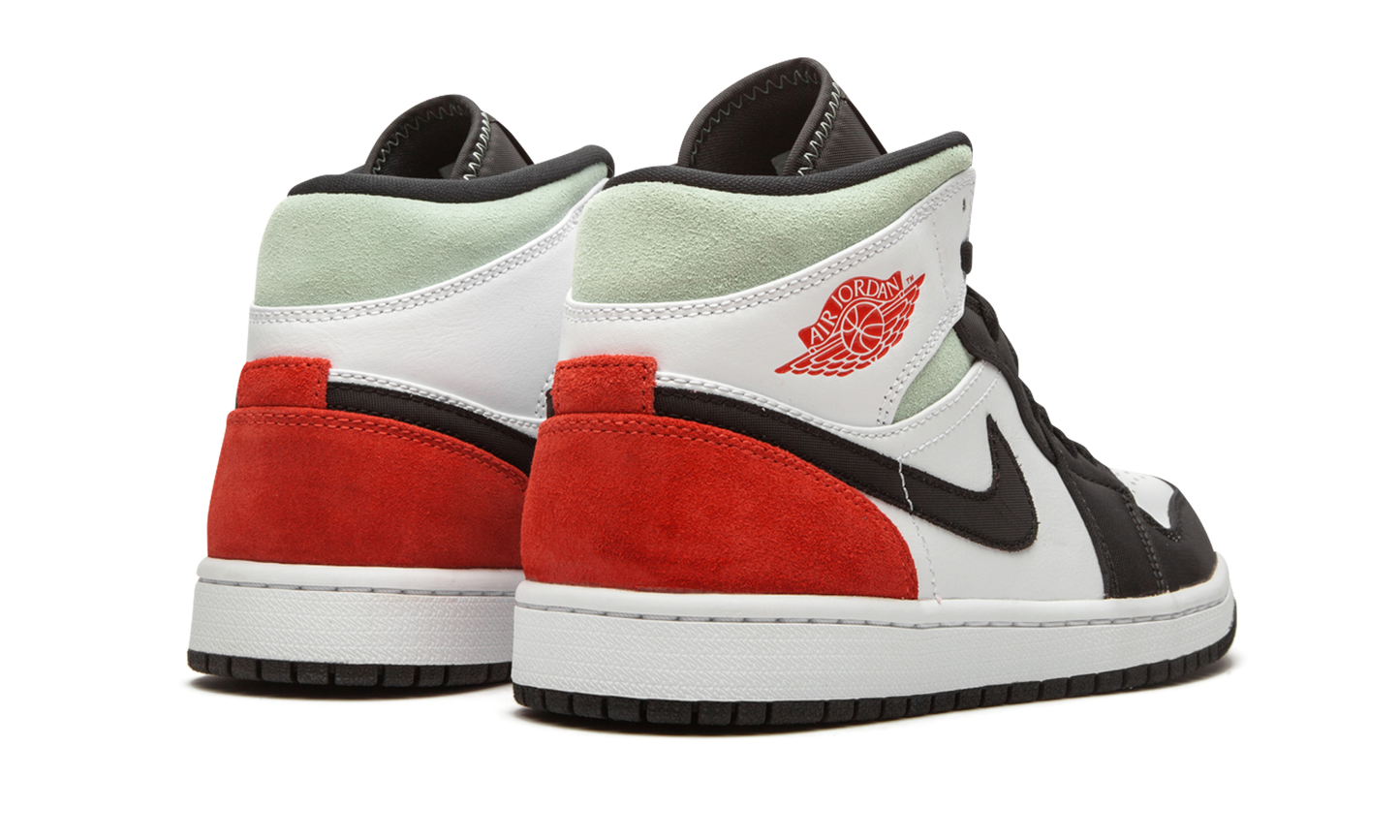 Jordan 1 Mid SE "Red Black Toe"